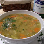 Sbuccia E Bevi Comida