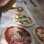 Mozzarella E Basilico Quarto (na) Comida