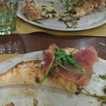 Mozzarella E Basilico Quarto (na) Comida