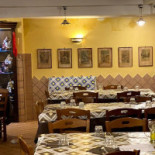 Pizzeria Napoli Napoli inside