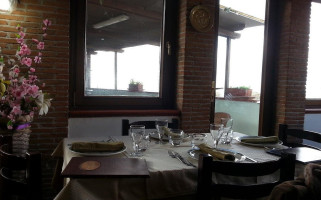 La Contessa inside