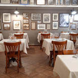 Antica Osteria Ai Vini À l'intérieur