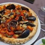 Pizza Gallery food