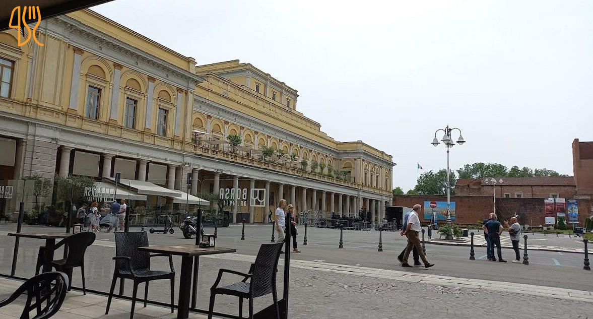 Caffè Borsa Extérieur