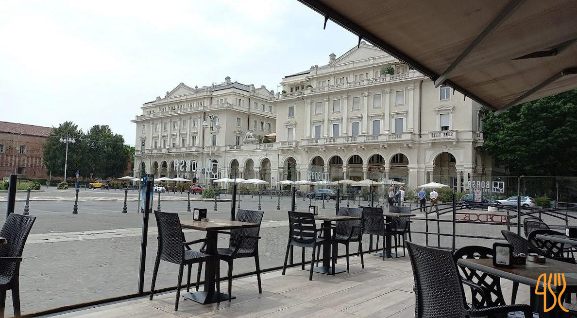 Caffè Borsa Extérieur