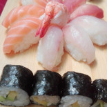 Hachi8 Comida