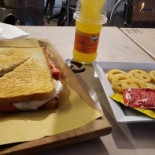 Toastamore Comida