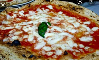 Trattoria Napoletana Cicerenella food