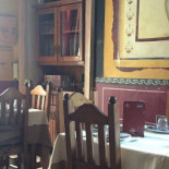 Trattoria Napoletana Cicerenella inside