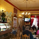 Trattoria Napoletana Cicerenella inside