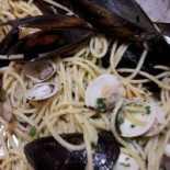 Mirale Di Veshi Ermira food