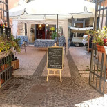 Osteria Corte San Martino outside