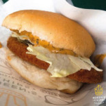 Queen's Chips food
