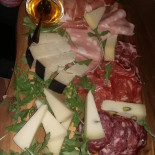 Suite 102 Comida