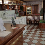 Al Gambero D'oro inside