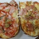 /pizzeria Napoli è food