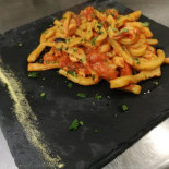 /pizzeria Napoli è food