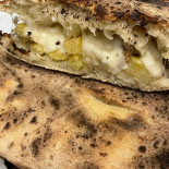 /pizzeria Napoli è food