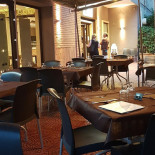Del Salaria inside