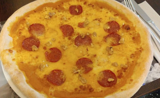 Pizzeria Maxim food