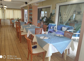 Trattoria Sperrittu inside