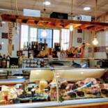 A' Putìa Panini E Vini À l'intérieur