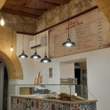 Elvy’s Neapolitan Pizza À l'intérieur