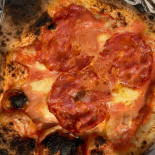 Elvy’s Neapolitan Pizza Nourriture