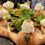 Bites food