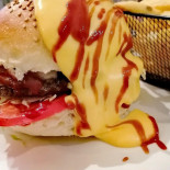 Bites food