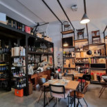 Sciùrum Pizza Restaurant Cocktail Bar À l'intérieur