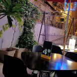 Sciùrum Pizza Restaurant Cocktail Bar À l'intérieur