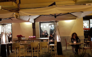 A'nìca Pizza Gourmet inside