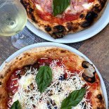 A'nìca Pizza Gourmet food