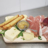 Mani In Pasta Cibo