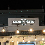 Mani In Pasta Esterno