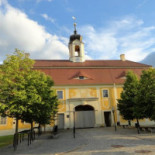 Cornuit Exterior