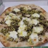 Pizzagrium Agri Pizzeria, Torta Al Testo Nourriture