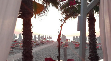 Onda Beach outside