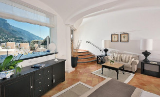 Covo Dei Saraceni inside