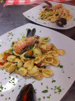 O' Vesuvio Pizzeria Napoletano food