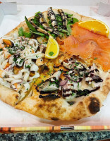 O' Vesuvio Pizzeria Napoletano food