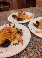 O' Vesuvio Pizzeria Napoletano food