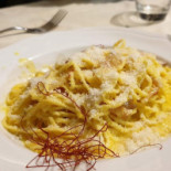 Plistia Nourriture