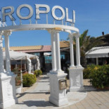 Acropoli outside