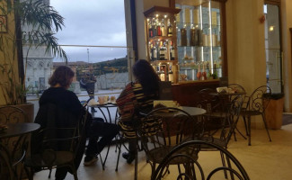 Cafè I Miracoli inside