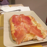Pizzeria Tasselli food