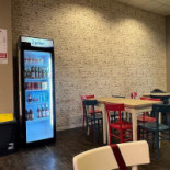 Pizzeria Tasselli inside