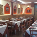 Tanduri À l'intérieur
