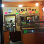 Maxi Pizza À l'intérieur